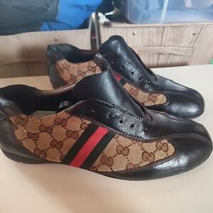 Gucci Mens Shoes EUC